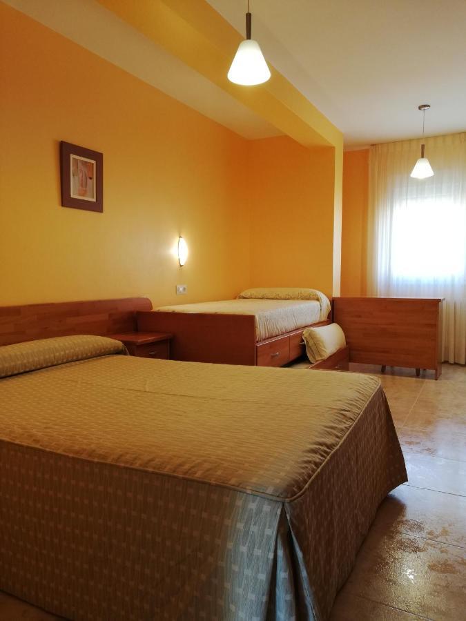 Hostal Pereirina Cee Exterior foto