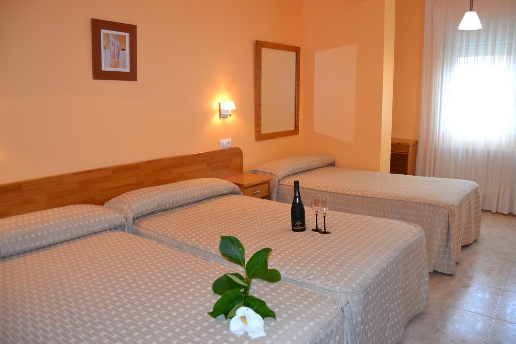 Hostal Pereirina Cee Exterior foto