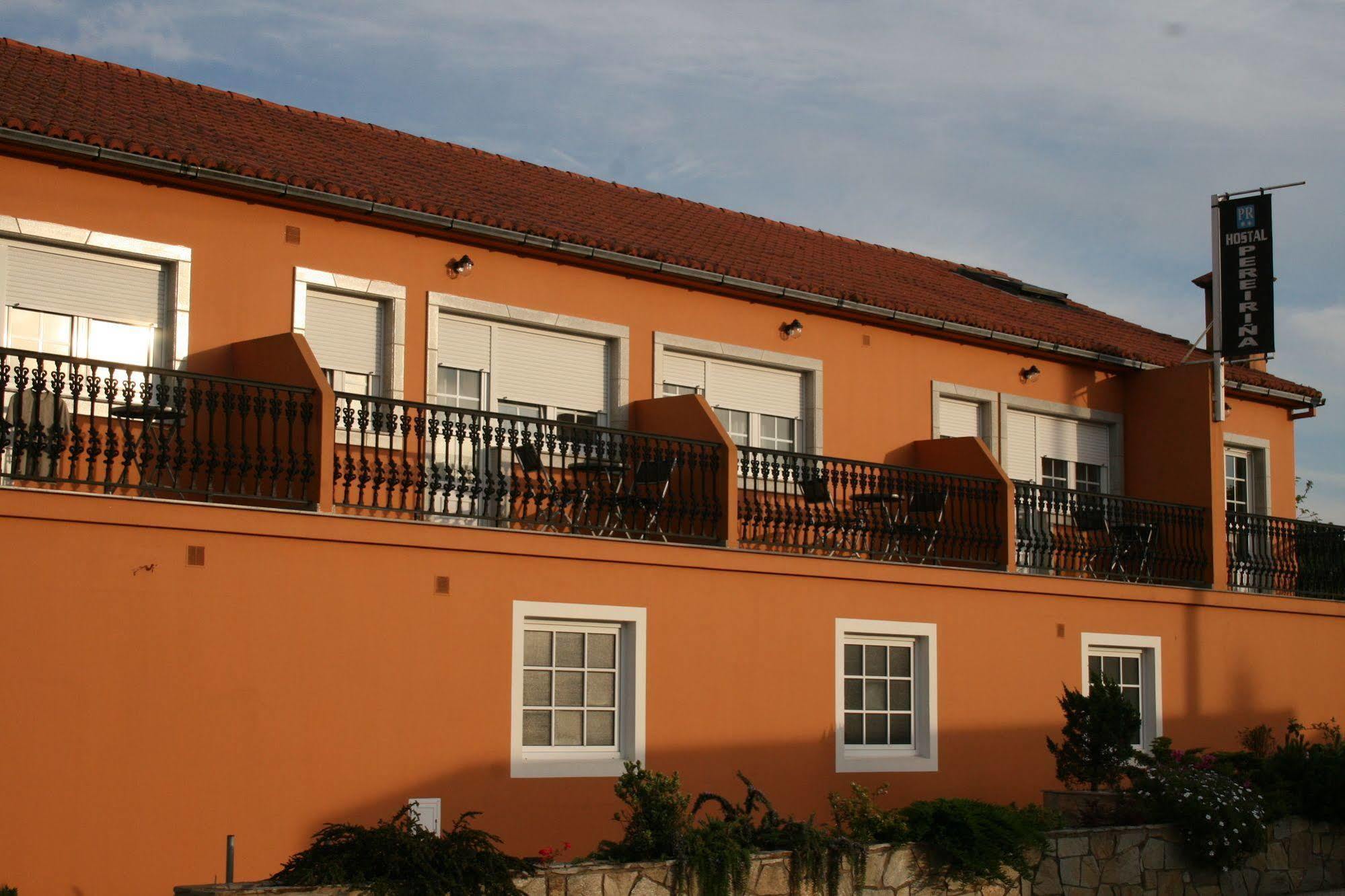 Hostal Pereirina Cee Exterior foto