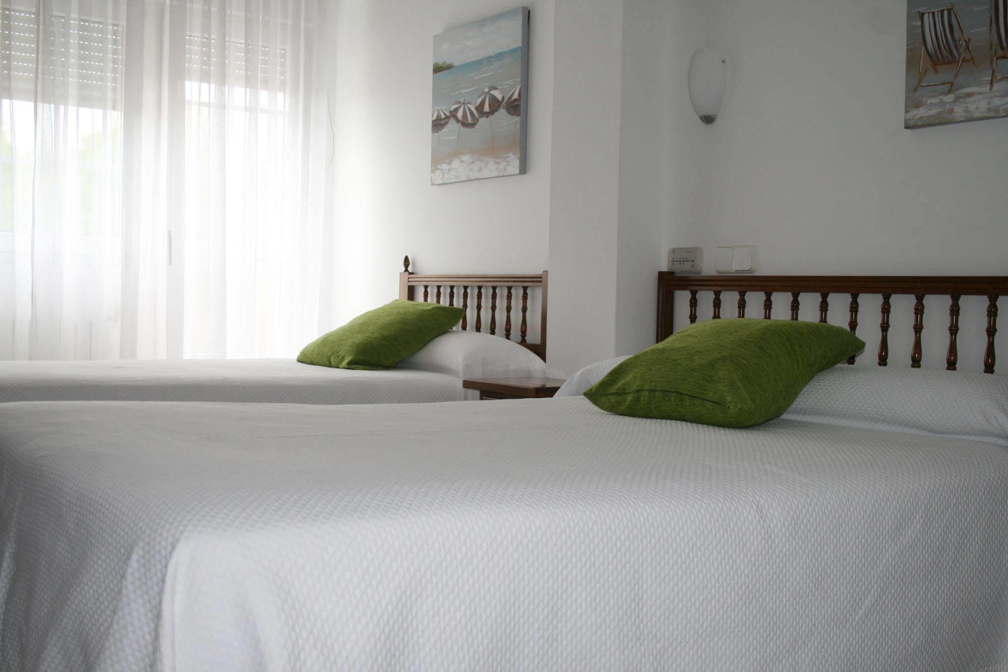 Hostal Pereirina Cee Exterior foto